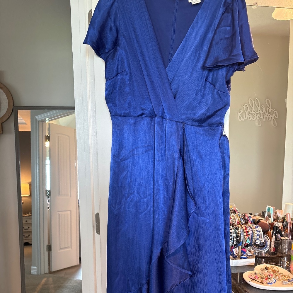 Beautiful flutter sleeve dress